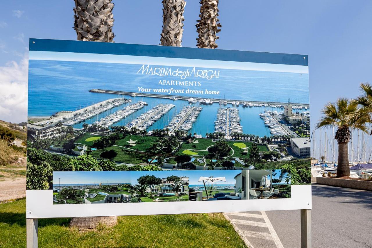 Aregai Marina Exclusive Seaside Apartments Санто-Стефано-аль-Мар Экстерьер фото